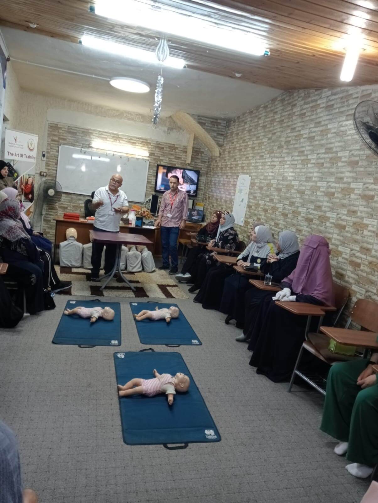 المركز التخصصي للتدريب يعقد حملة توعوية مجانية للإسعافات الأولية لسكان منطقة الهاشمي الشمالي
