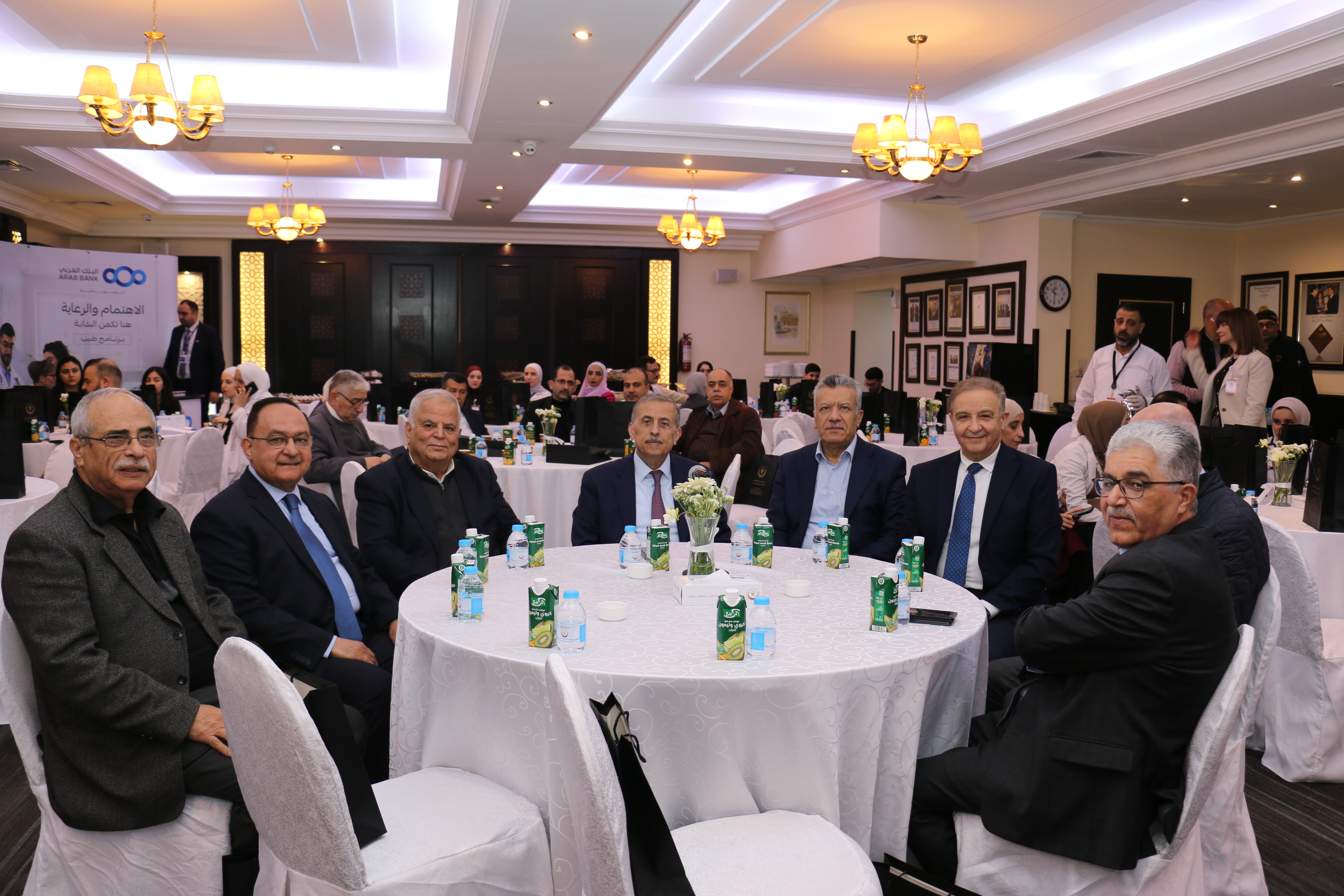 المستشفى التخصصي يحتفي بيوم الطبيب العالمي ويكرّم الأطباء تقديراً لعطائهم