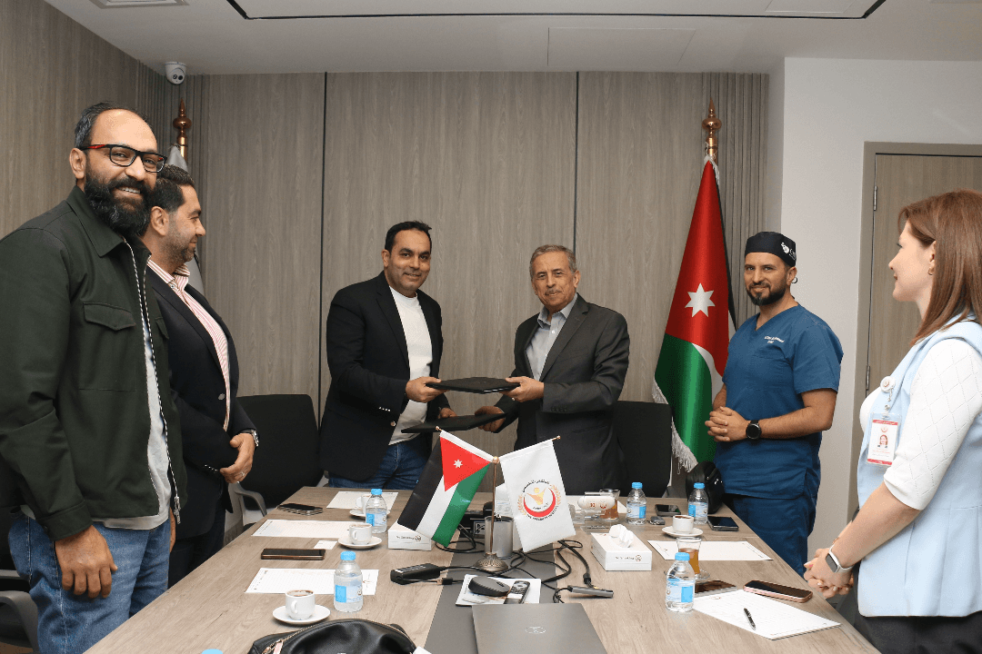 راديو عين والمستشفى التخصصي يطلقان برنامج "مرهم" لتعزيز التوعية الطبية