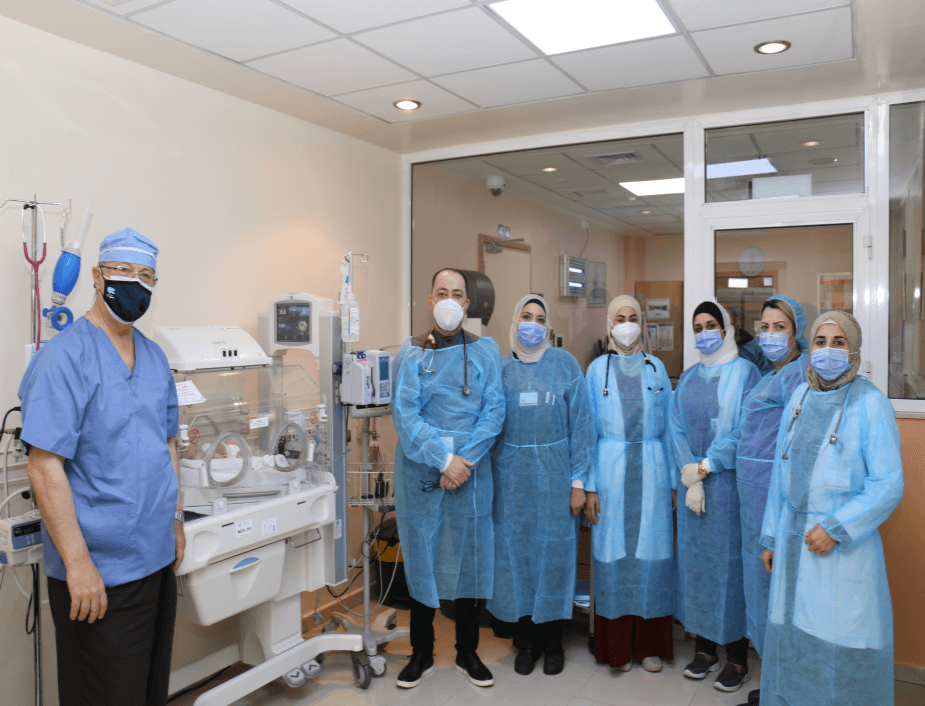 أحد الإنجازات المبهرة للمستشفى التخصصي في قسم العناية الحثيثة (الخداج) اجراء عملية قلب مفتوح لطفل حديث الولادة