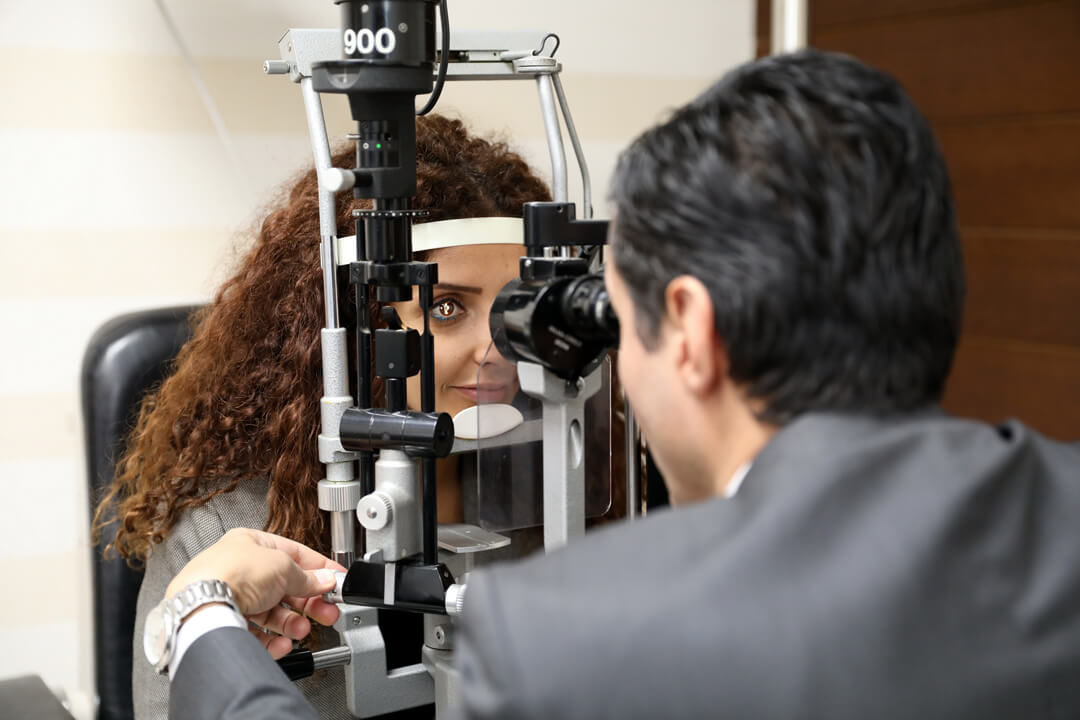 مركز طب وجراحة العيون وتصحيح البصر بالليزر-3